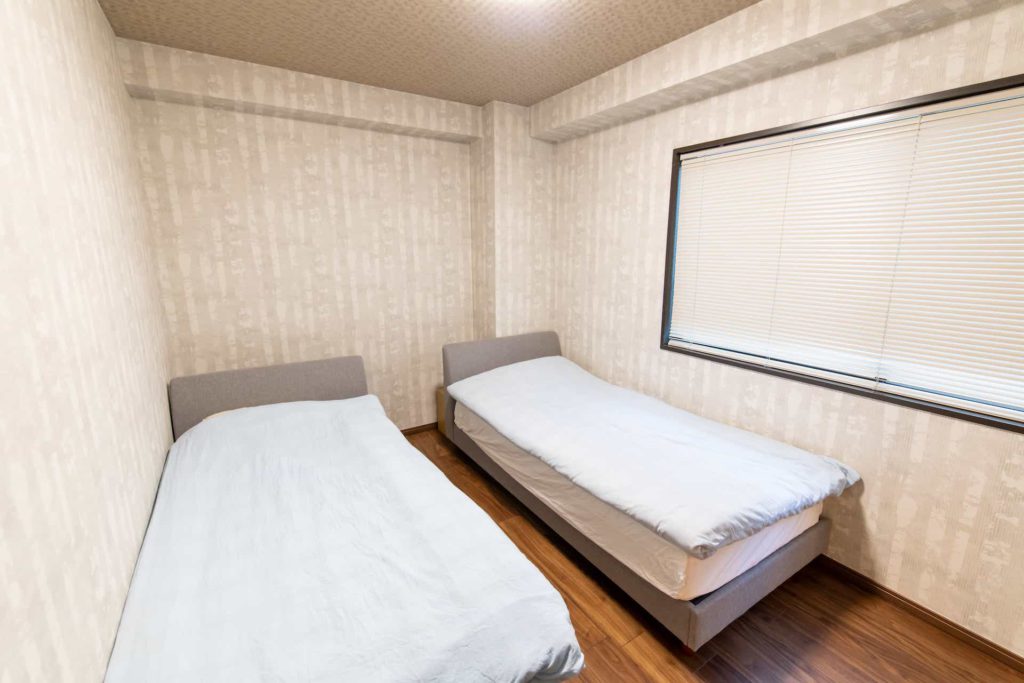 Family Room bedroom