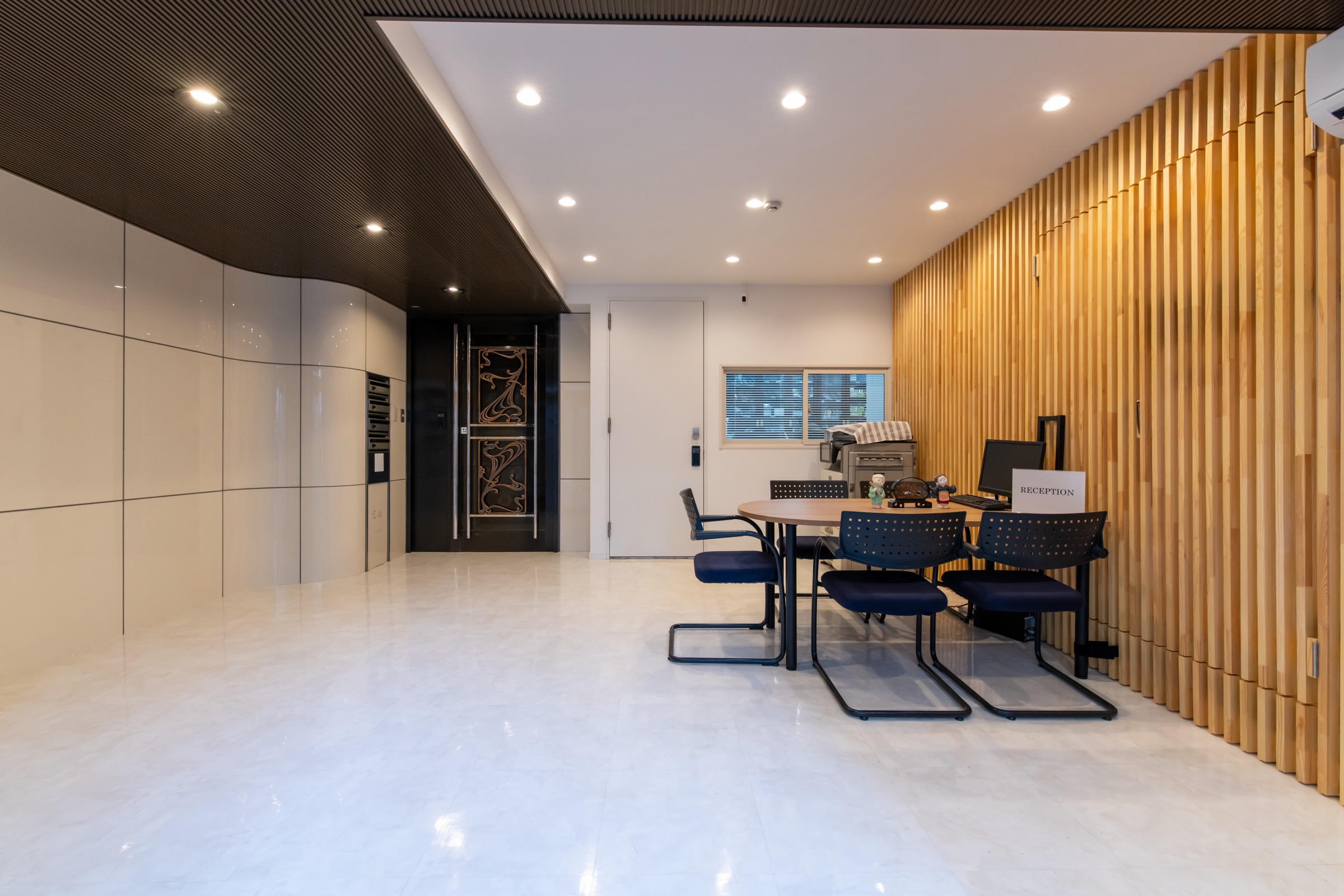 Futaba Hotel front reception area